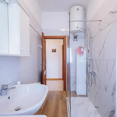 Apartament Cadelpiero - Near The Bergamo